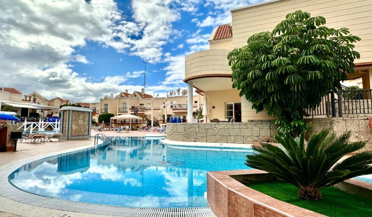 Light And Cosy Apartment In 100 Meters From The Beach Costa Adeje Экстерьер фото